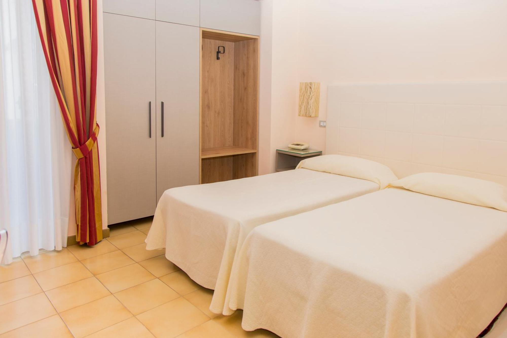 Standard Twin Room,1647724705:JPEG